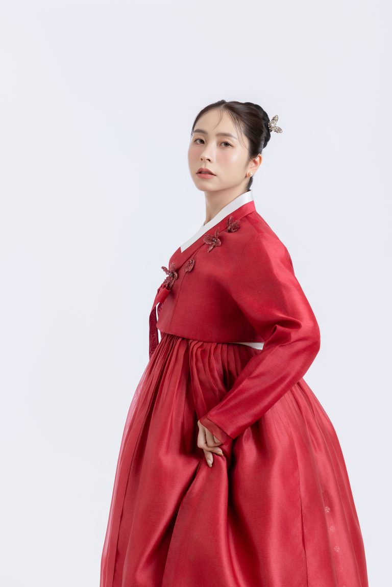 CÔNG CHÚA A6 hover layout