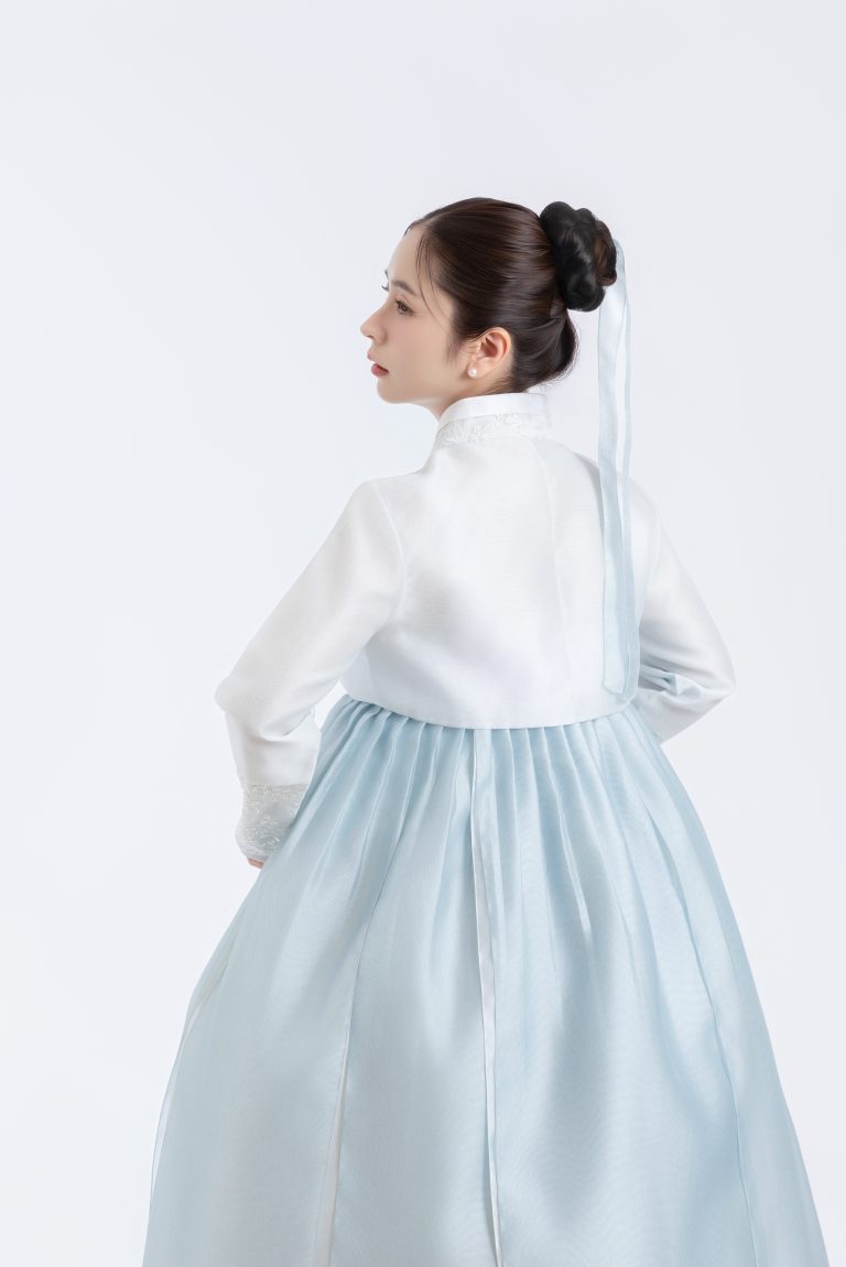 CÔNG CHÚA A8 hover layout