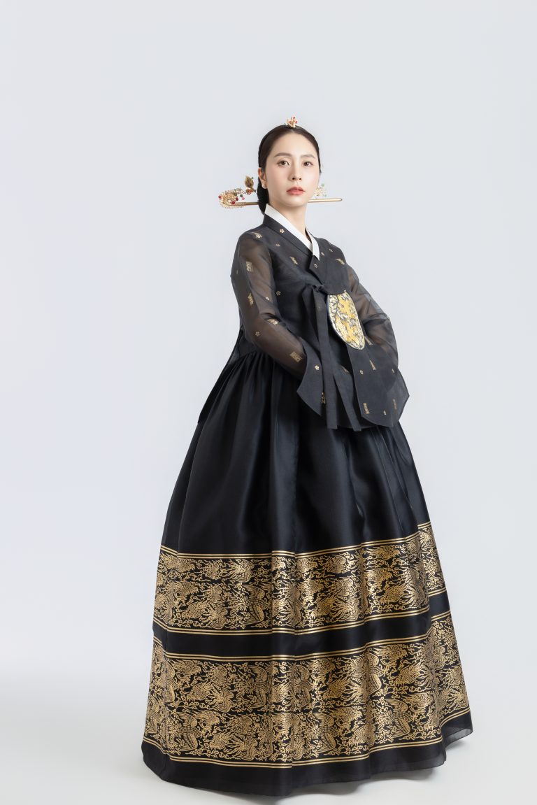 HOÀNG HẬU Q9 hover layout