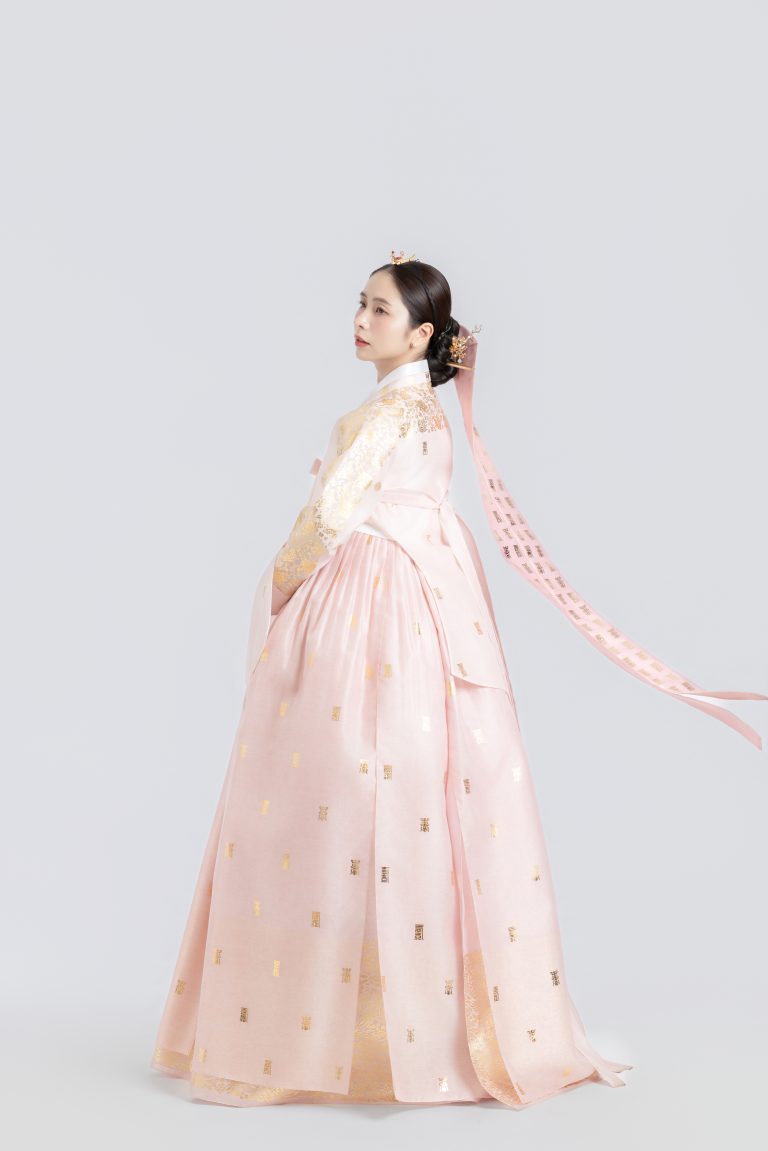 QUEEN COMBO Q2 hover layout