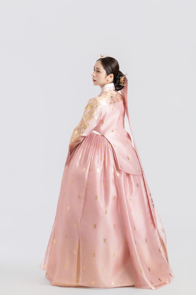 COMBO HOÀNG HẬU Q3 hover layout