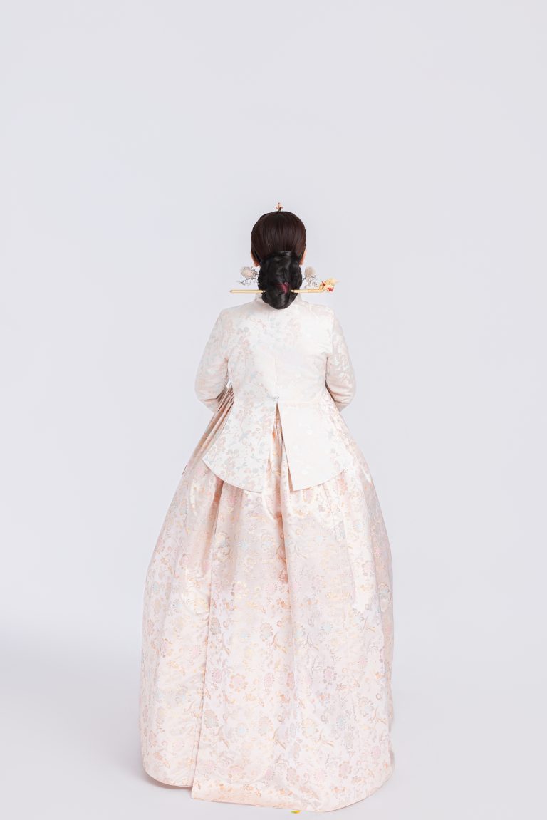 COMBO HOÀNG HẬU Q6 hover layout