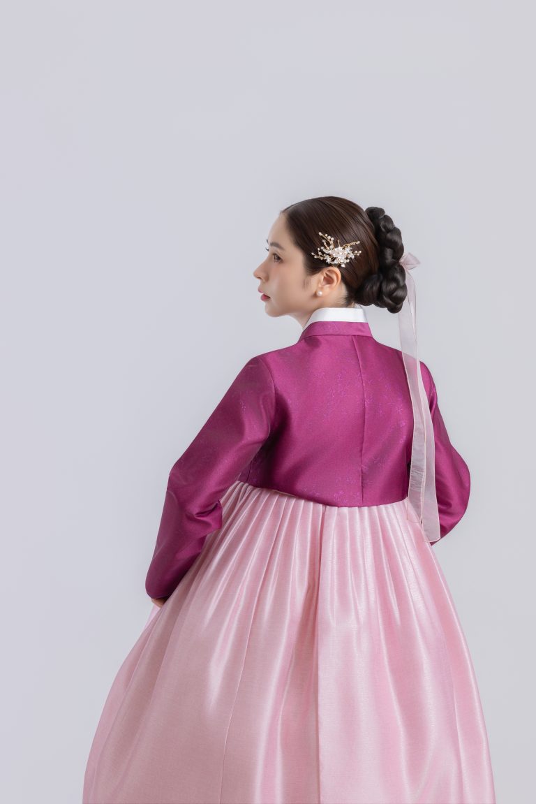 CÔNG CHÚA A12 hover layout