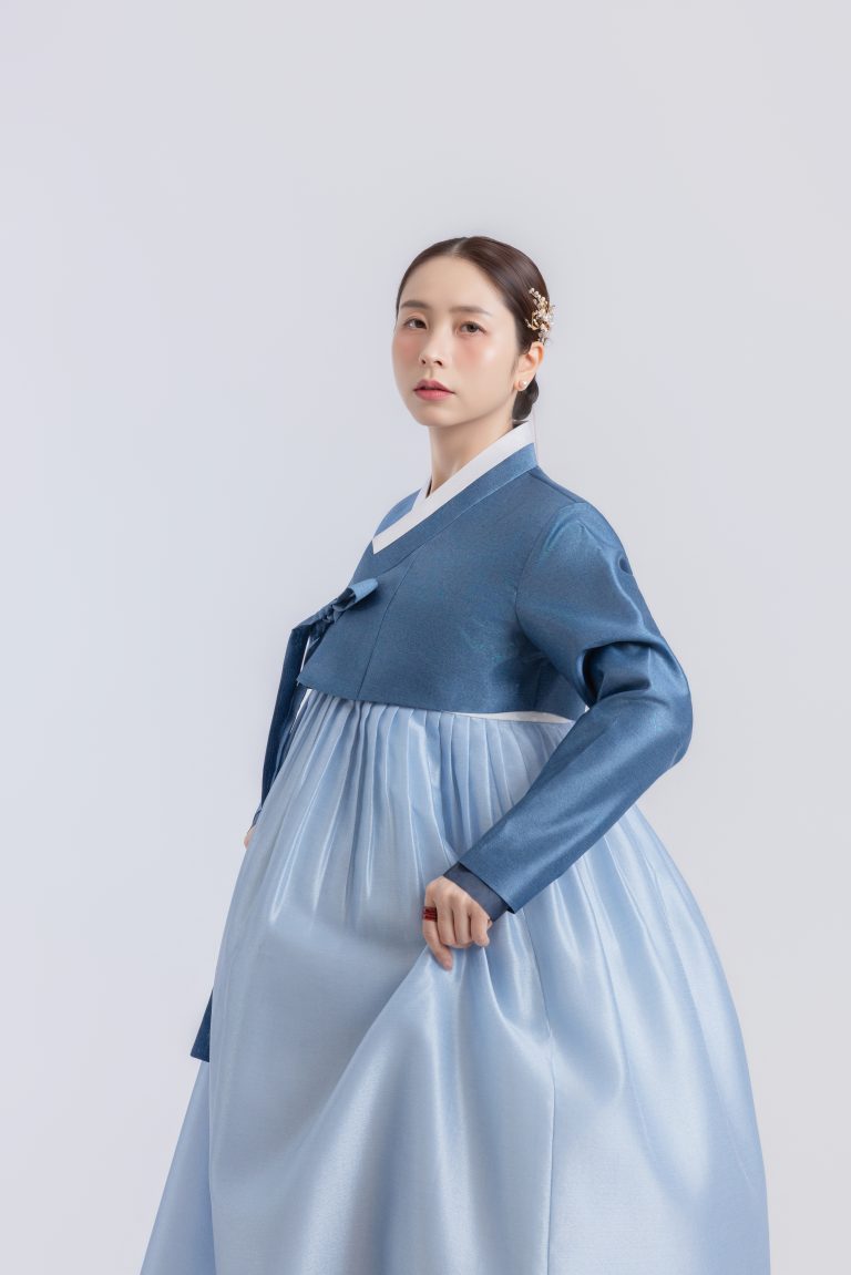 CÔNG CHÚA A13 hover layout