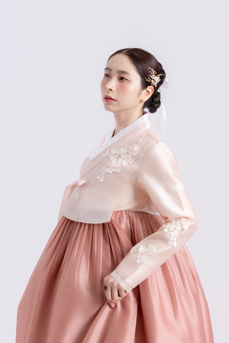 PRINCESS A24 hover layout