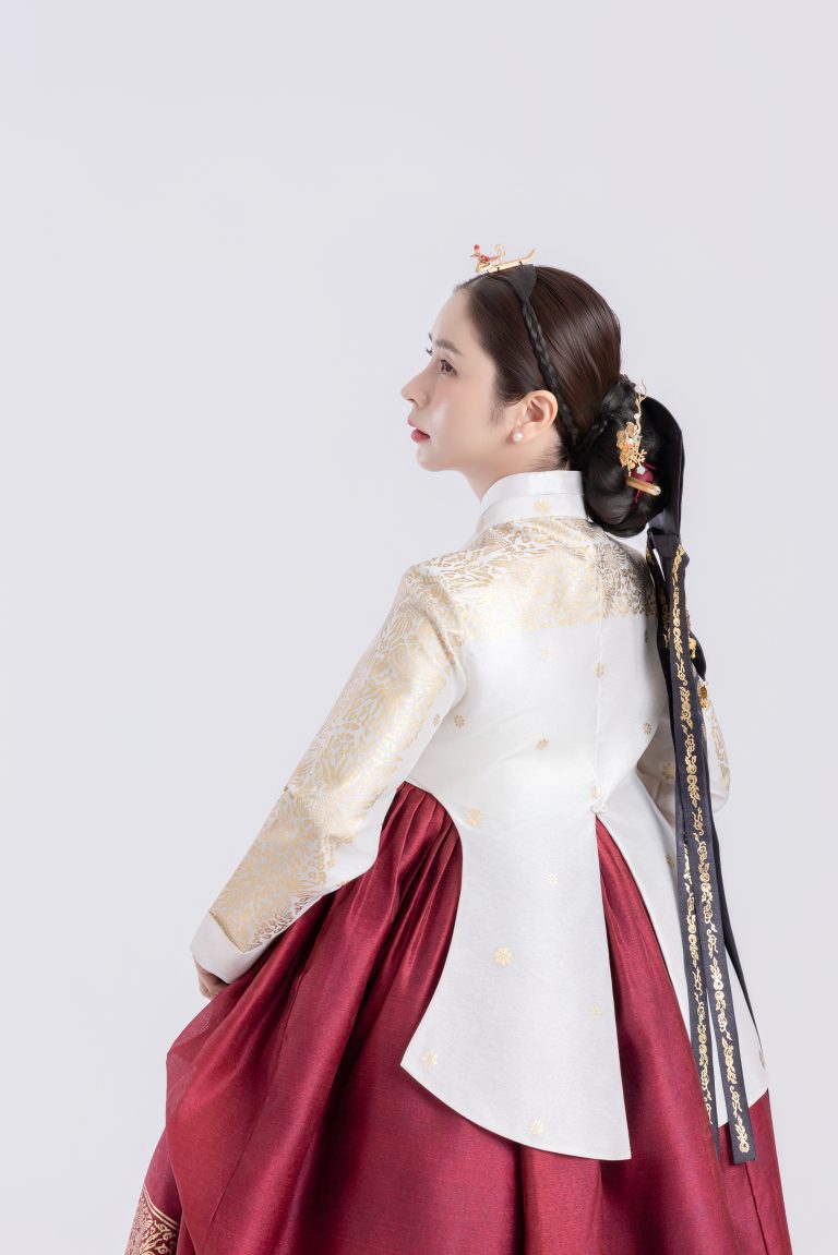 QUEEN COMBO Q12 hover layout