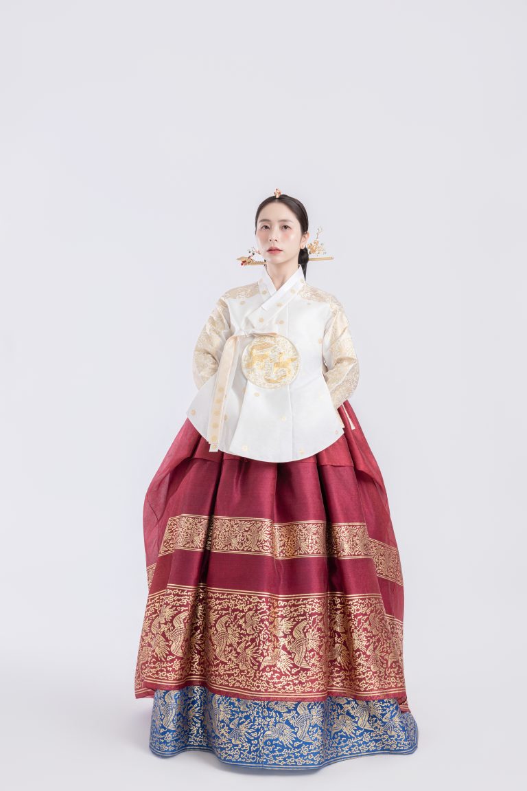 COMBO HOÀNG HẬU Q12