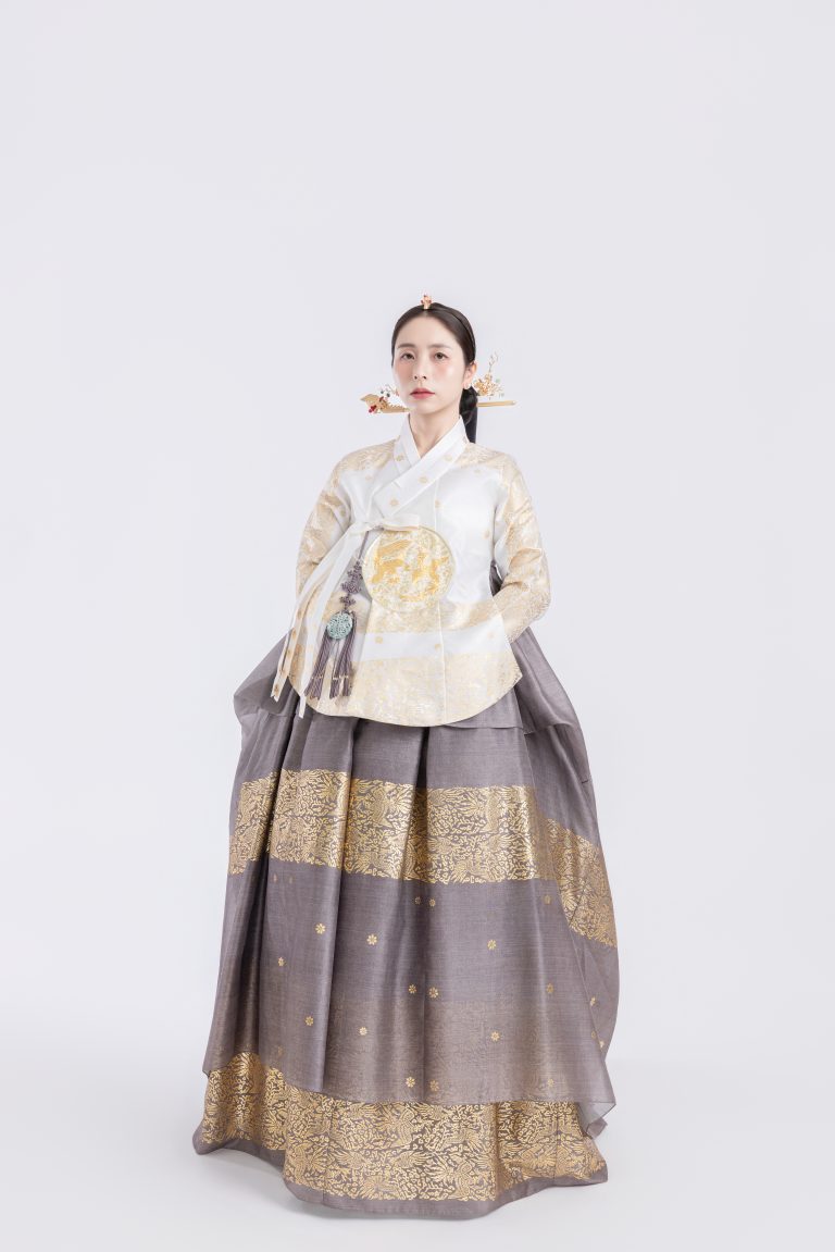 COMBO HOÀNG HẬU Q15