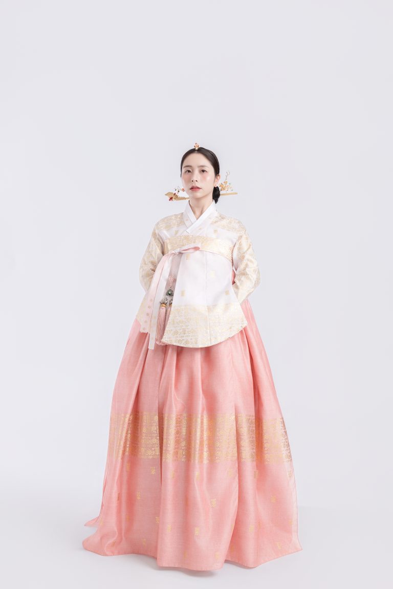 COMBO HOÀNG HẬU Q16