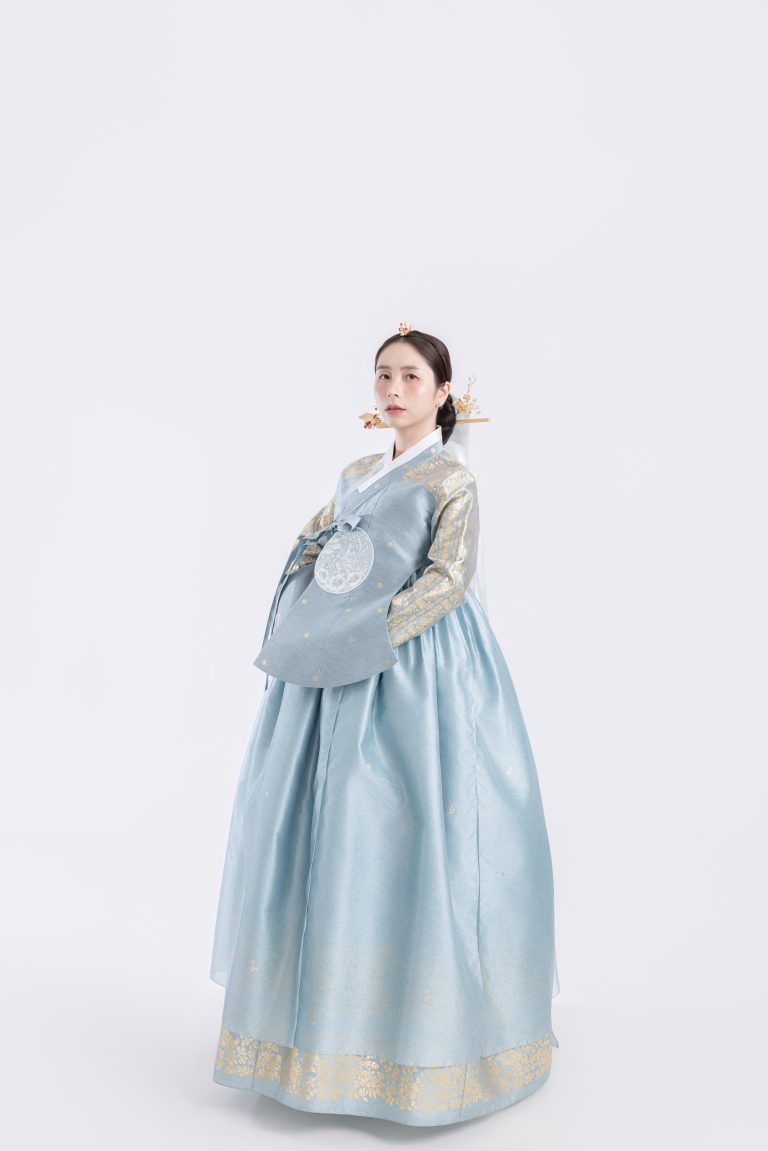 COMBO HOÀNG HẬU Q17