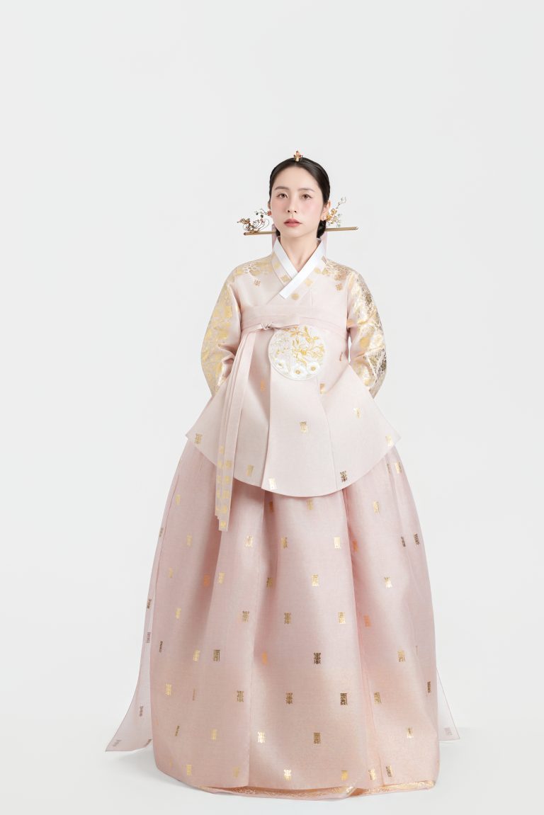 COMBO HOÀNG HẬU Q2