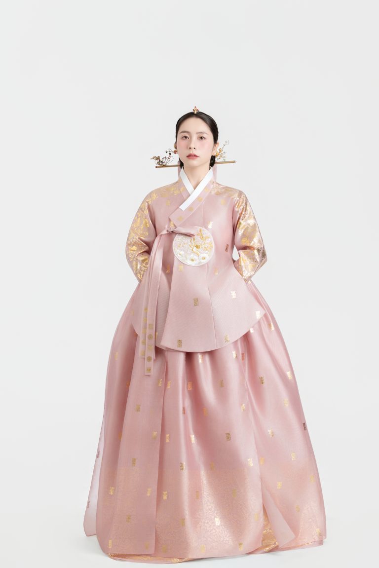 COMBO HOÀNG HẬU Q3