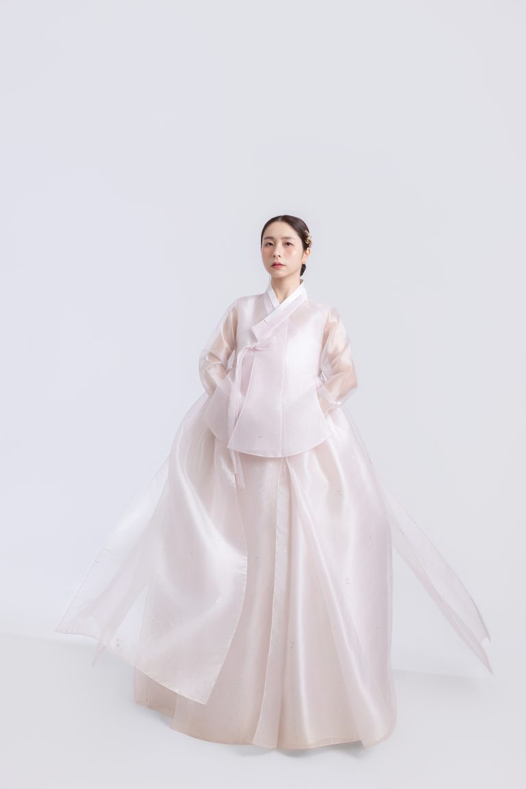 COMBO HOÀNG HẬU Q9 hover layout